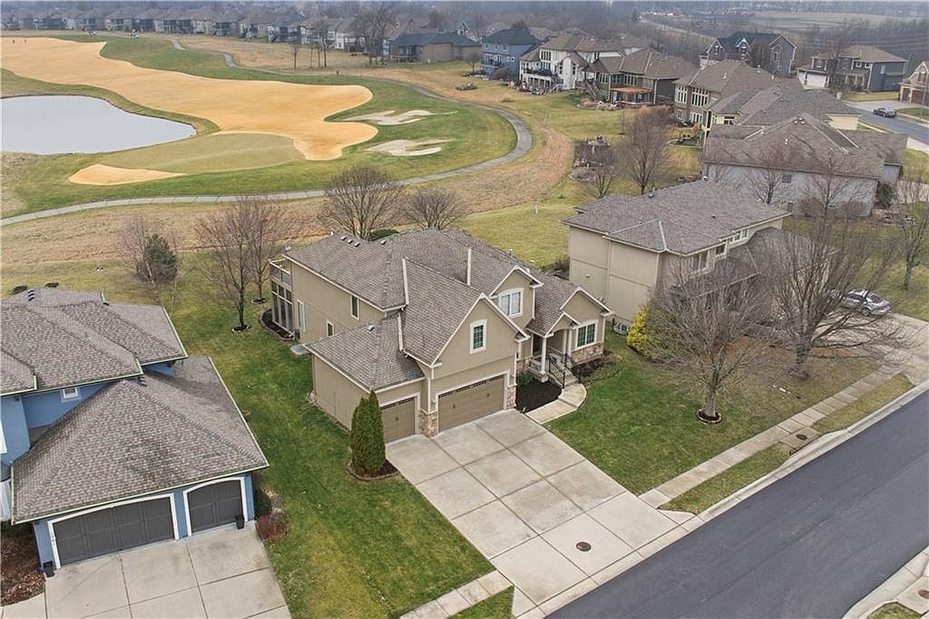 1559 Brompton Ln Raymore, MO 64083 - Thumbnail 3