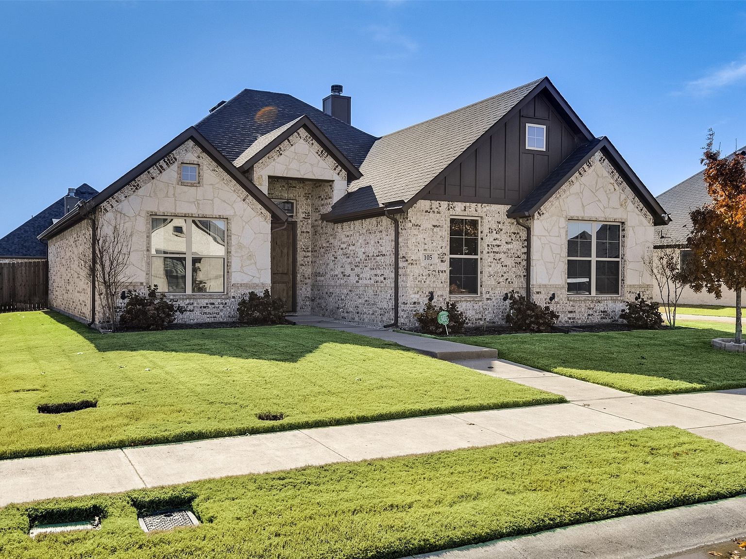 105 Steves Way Waxahachie, TX 75165 - Thumbnail 3