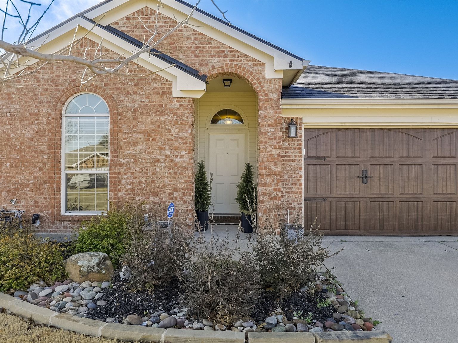 326 Sagebrush Ln Waxahachie, TX 75165 - Thumbnail 3