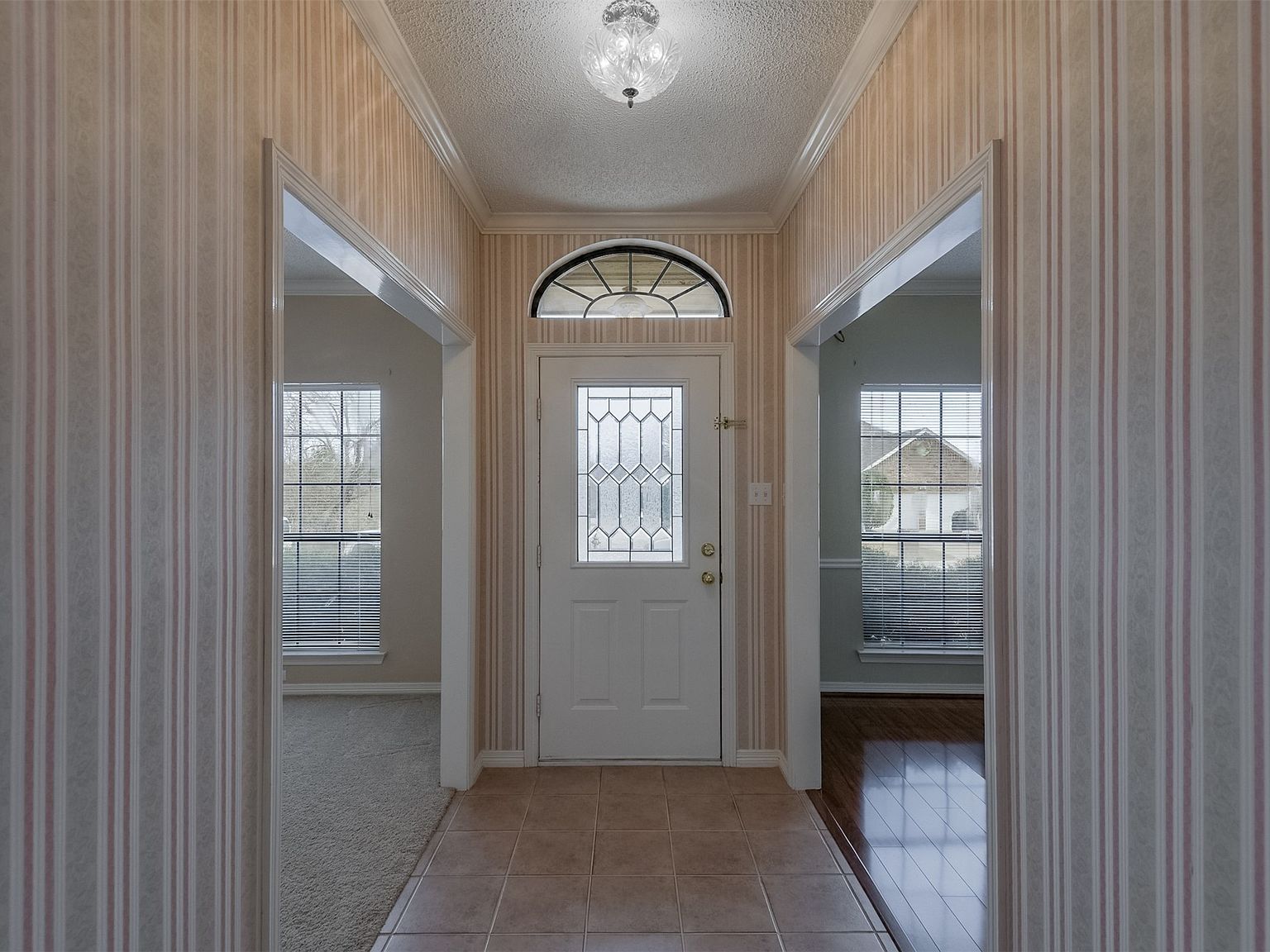 527 Gingerbread Ln Waxahachie, TX 75165 - Thumbnail 3