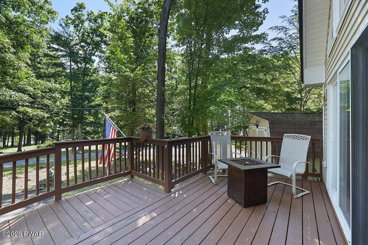 6 Lakeside Dr Lakeville, PA 18438 - Thumbnail 3
