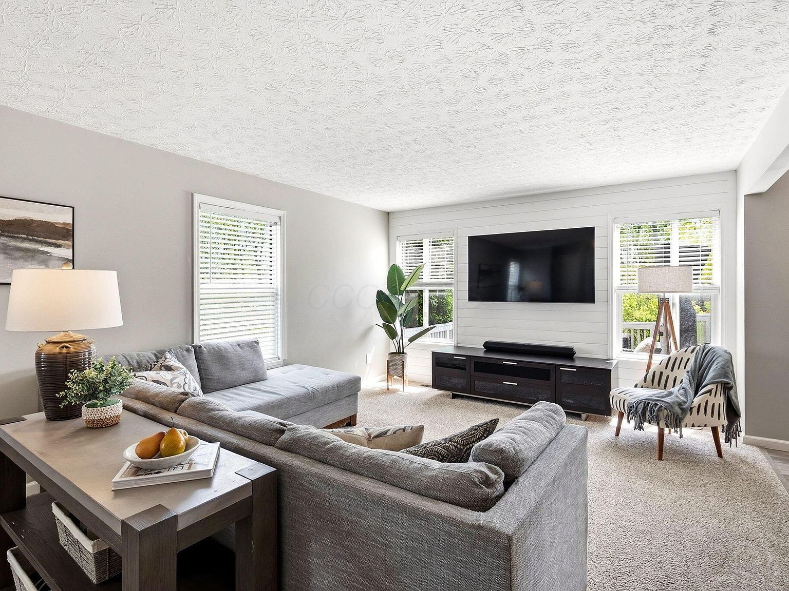 5264 Saddlebrook Dr Columbus, OH 43221 - Thumbnail 3