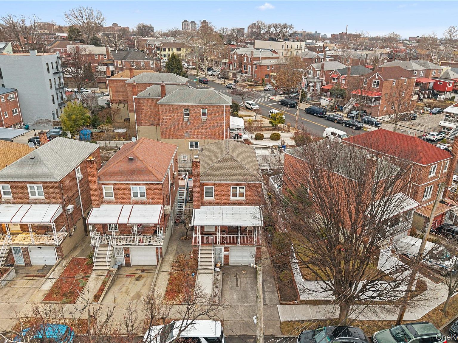 2004 Bogart Ave Bronx, NY 10462 - Thumbnail 3