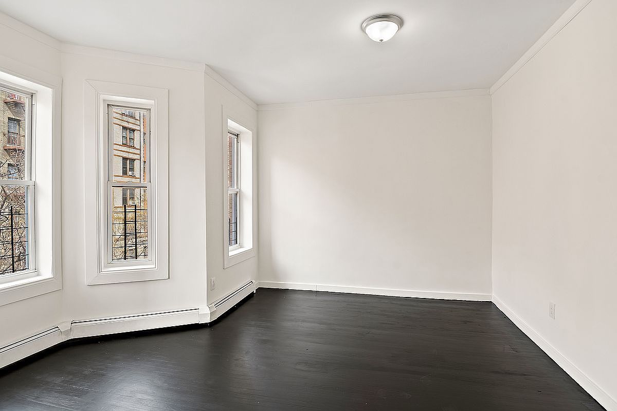 2308 Morris Ave #Penthouse Bronx, NY 10468 - Thumbnail 3