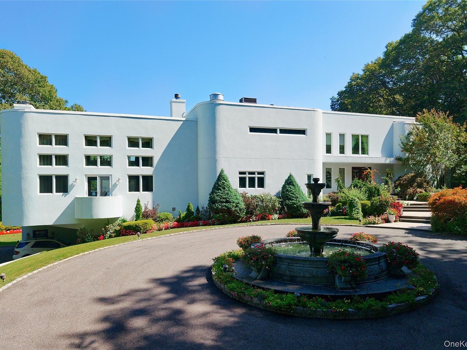 26 Tennis Court Rd Oyster Bay Cove, NY 11771 - Thumbnail 3