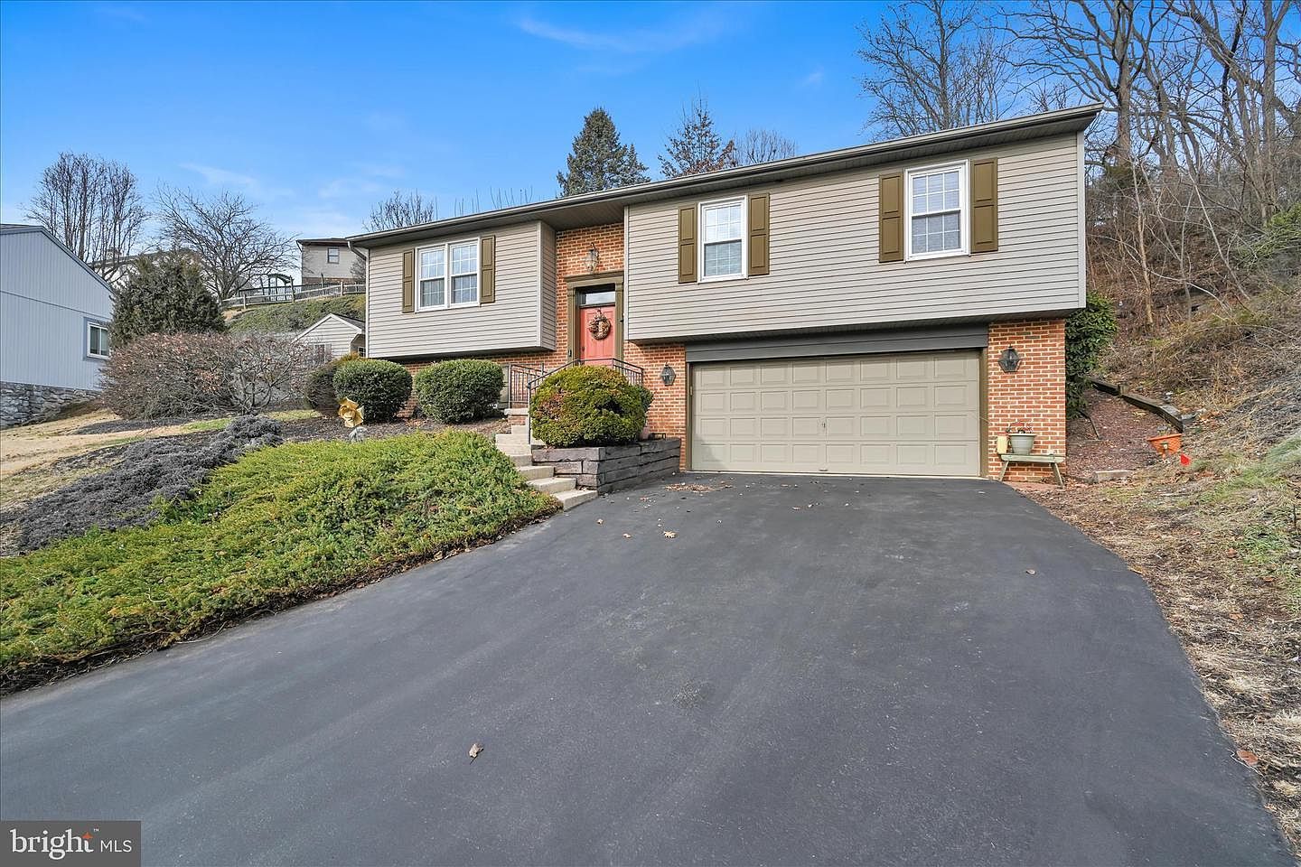 129 Glen Ct Ephrata, PA 17522 - Thumbnail 3