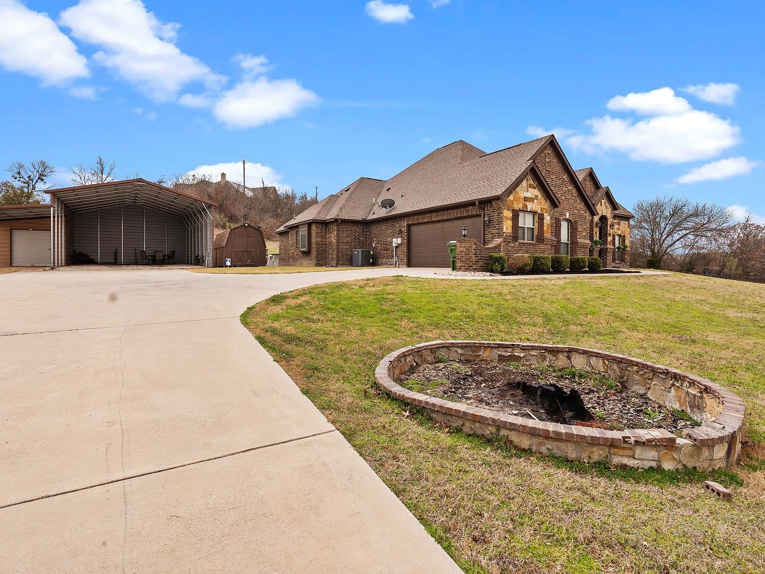 110 Bolivar Dr Weatherford, TX 76085 - Thumbnail 3