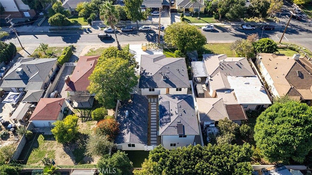 6842 Cedros Ave Van Nuys, CA 91405 - Thumbnail 3