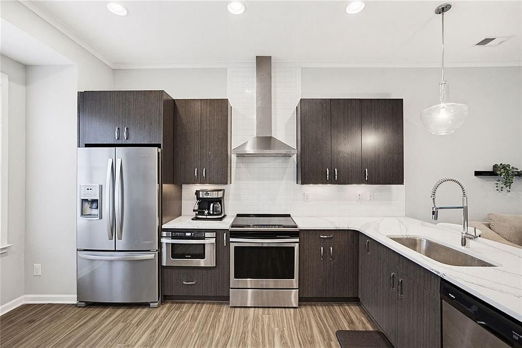 629 Broadview Pl NE Atlanta, GA 30324 - Thumbnail 3