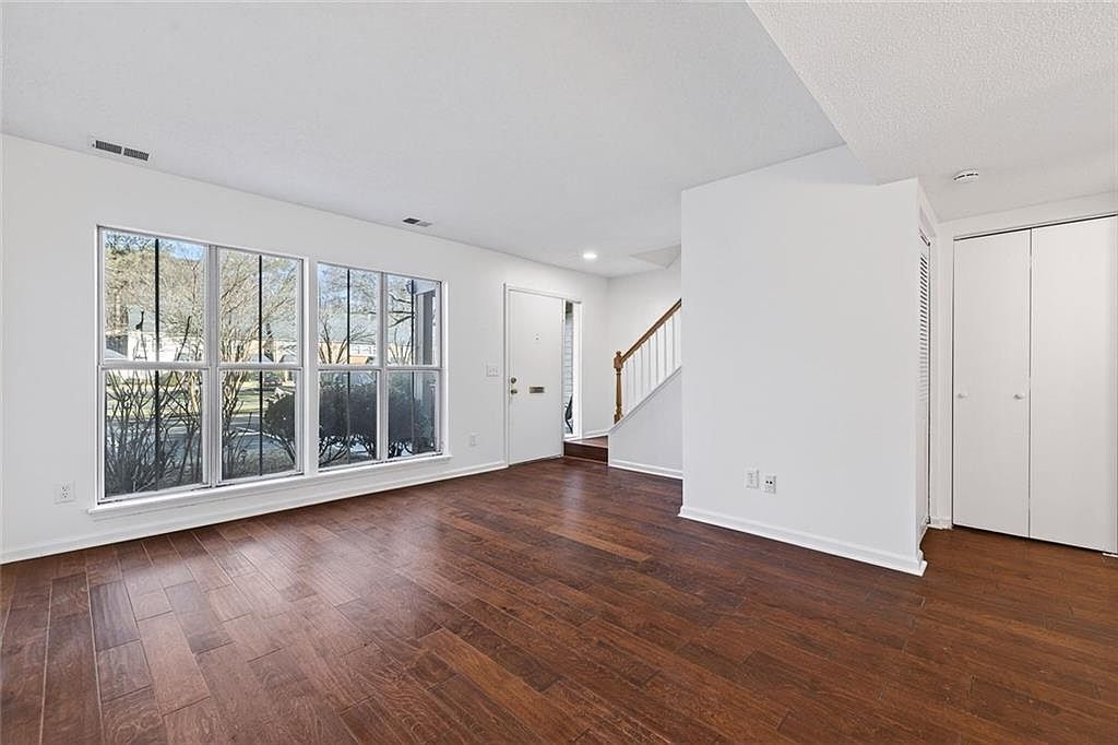 4438 Chowning Way Atlanta, GA 30338 - Thumbnail 3