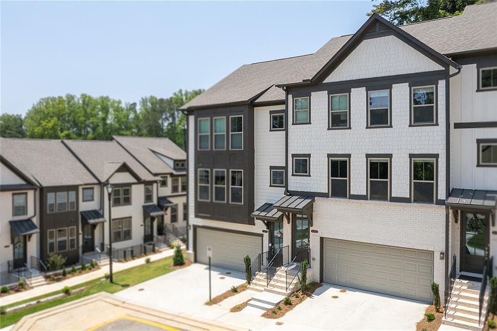 1312 Stanley Park Dr Decatur, GA 30033 - Thumbnail 3