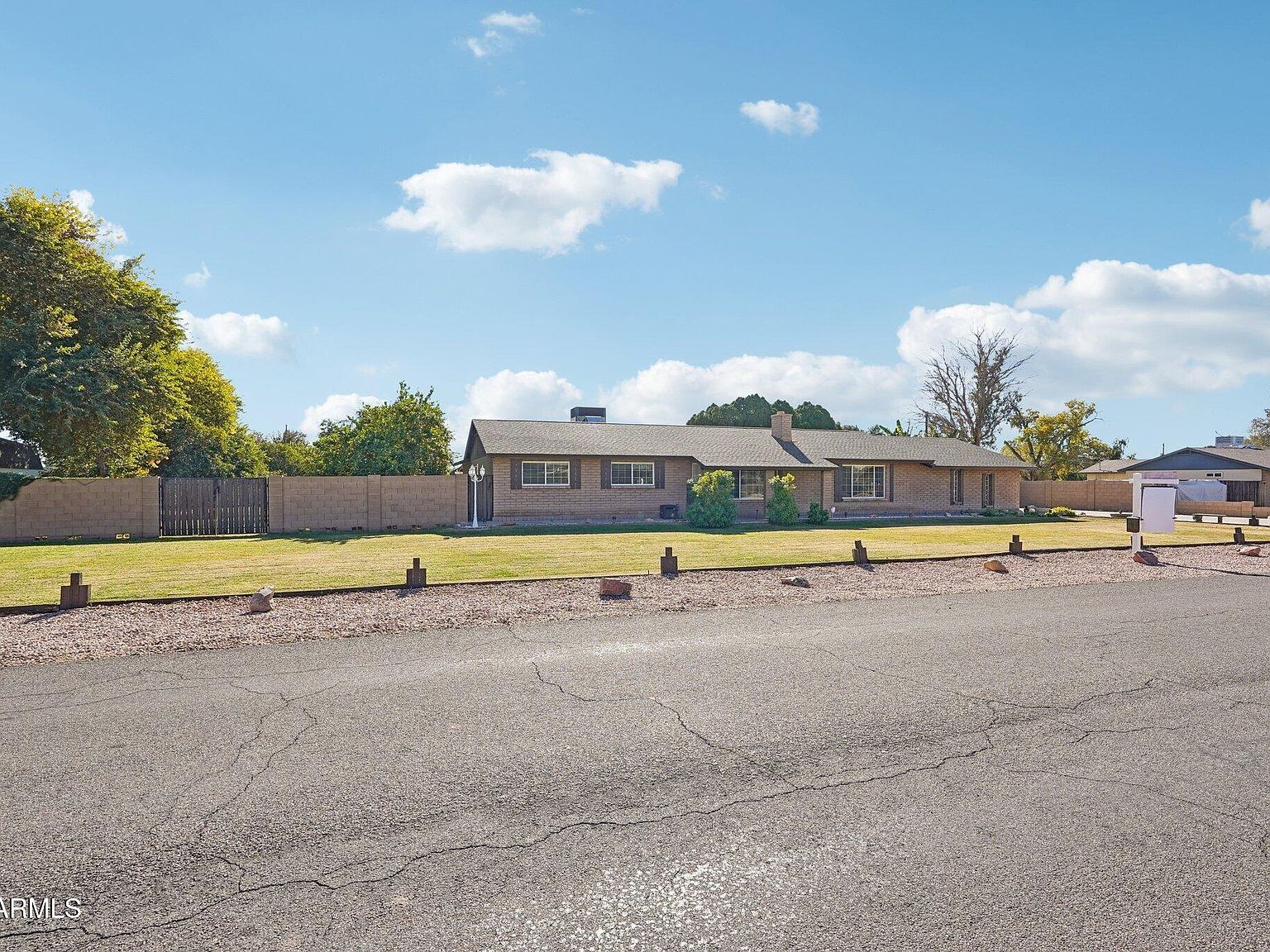 7133 W Banff Ln Peoria, AZ 85381 - Thumbnail 3