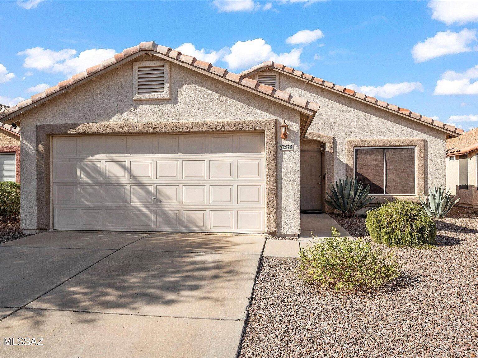 2228 W Silverbell Tree Dr Tucson, AZ 85745 - Thumbnail 3