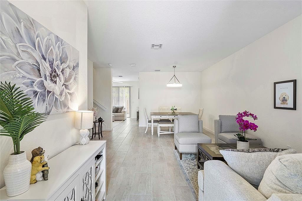 4990 Loebner Ter Davie, FL 33314 - Thumbnail 3