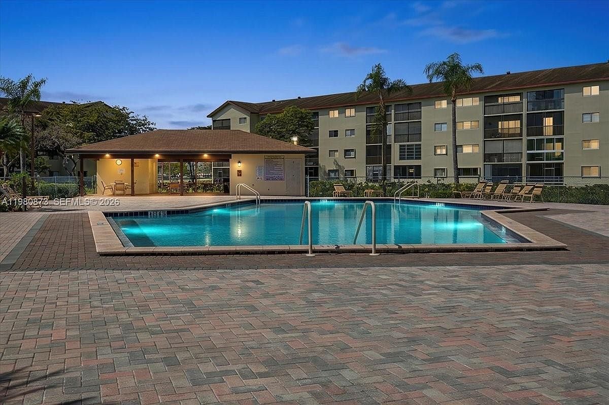 1600 SW 127th Way APT 102C Pembroke Pines, FL 33027 - Thumbnail 3