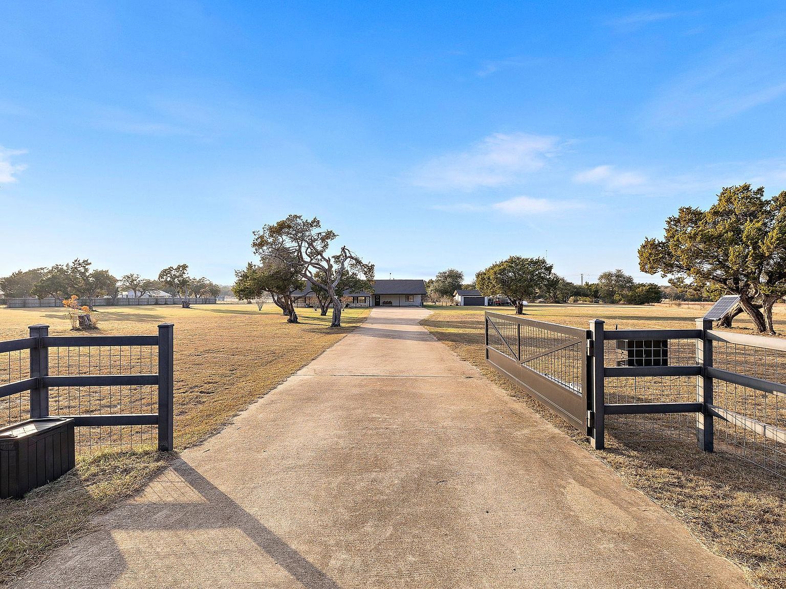 300 County Road 290 Leander, TX 78641 - Thumbnail 3