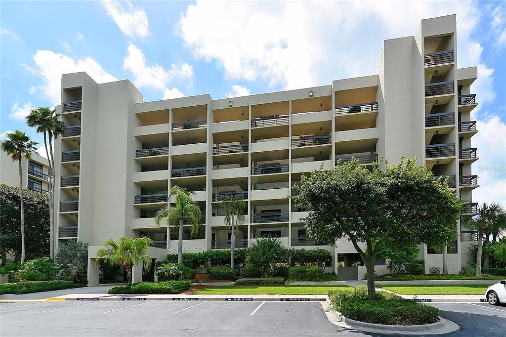 1065 Gulf Of Mexico Dr UNIT 603 Longboat Key, FL 34228 - Thumbnail 3