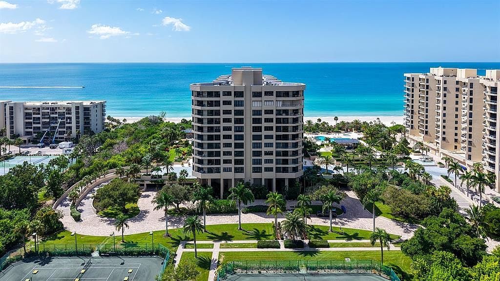 1211 Gulf Of Mexico Dr APT 610 Longboat Key, FL 34228 - Thumbnail 3