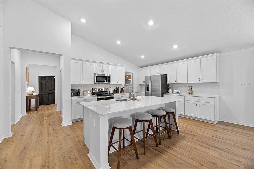 13054 Violet Flame Ave Wimauma, FL 33598 - Thumbnail 3