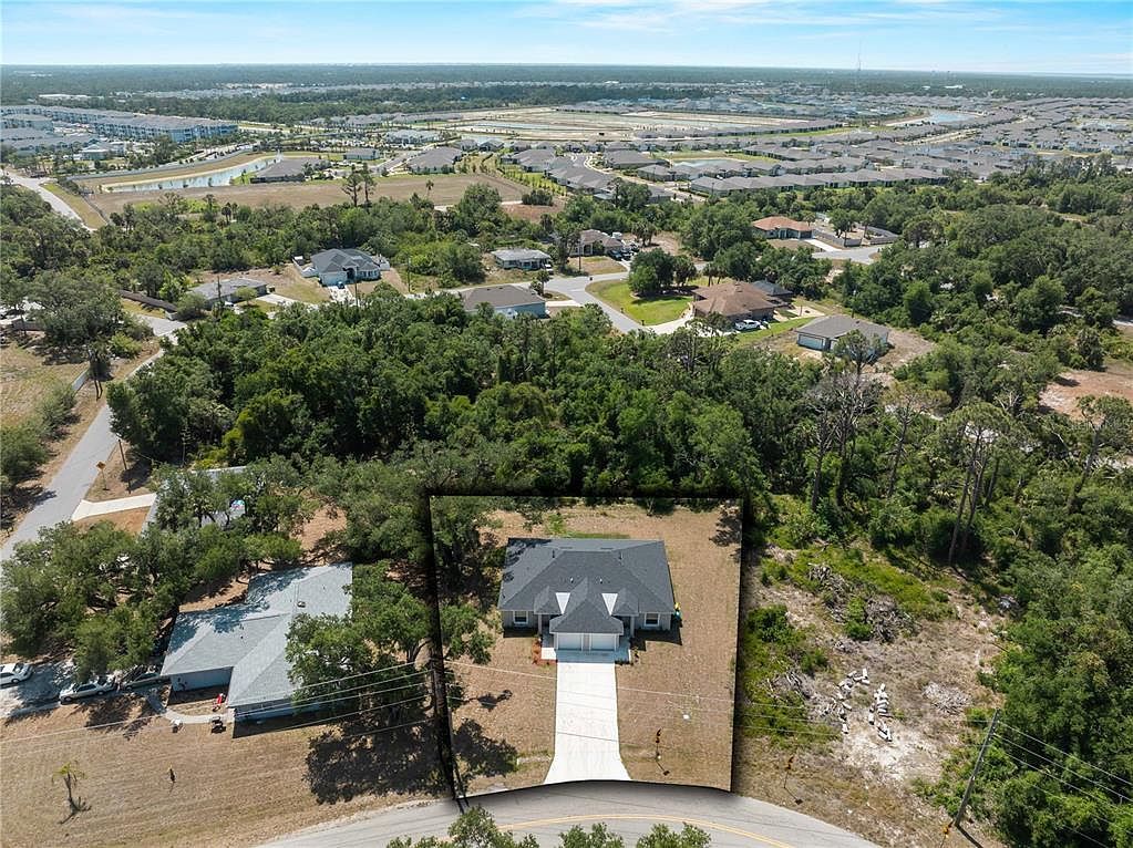 15579/15581 Chamberlain Blvd Pt Charlotte, FL 33953 - Thumbnail 3