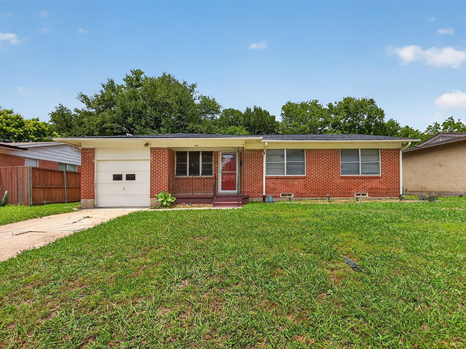 1619 Longview St Mesquite, TX 75149 - Thumbnail 3