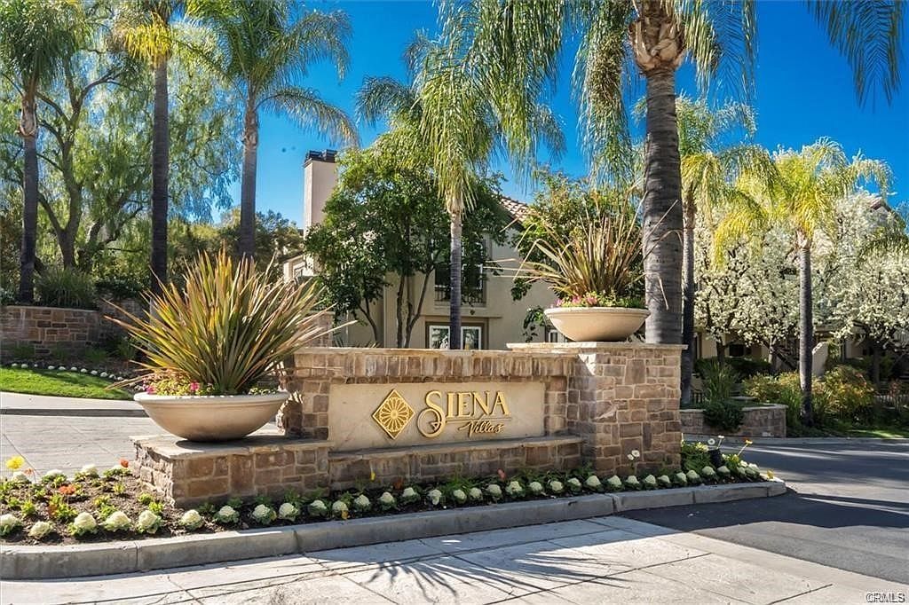 24111 Del Monte Dr UNIT 3 Santa Clarita, CA 91355 - Thumbnail 3