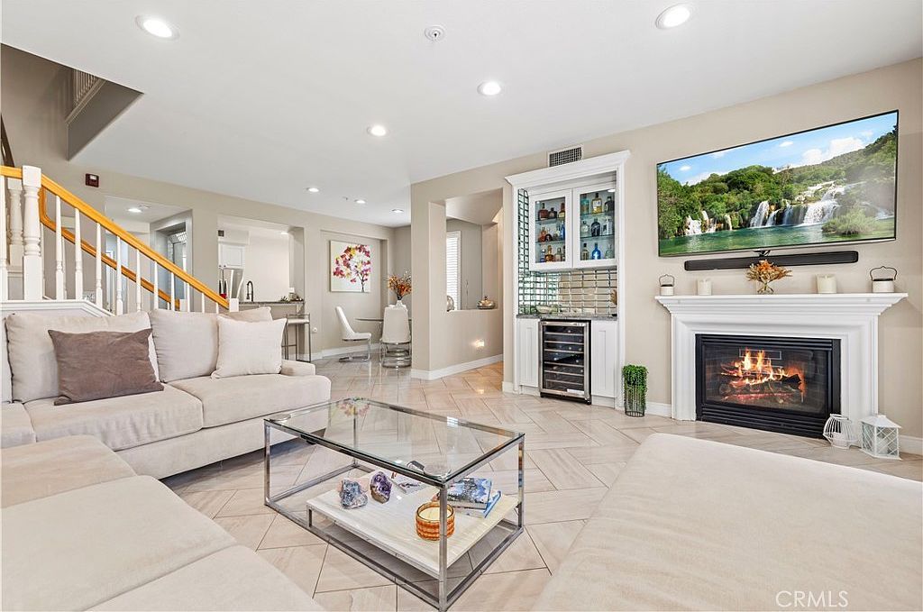 23402 Abbey Glen Pl Valencia, CA 91354 - Thumbnail 3