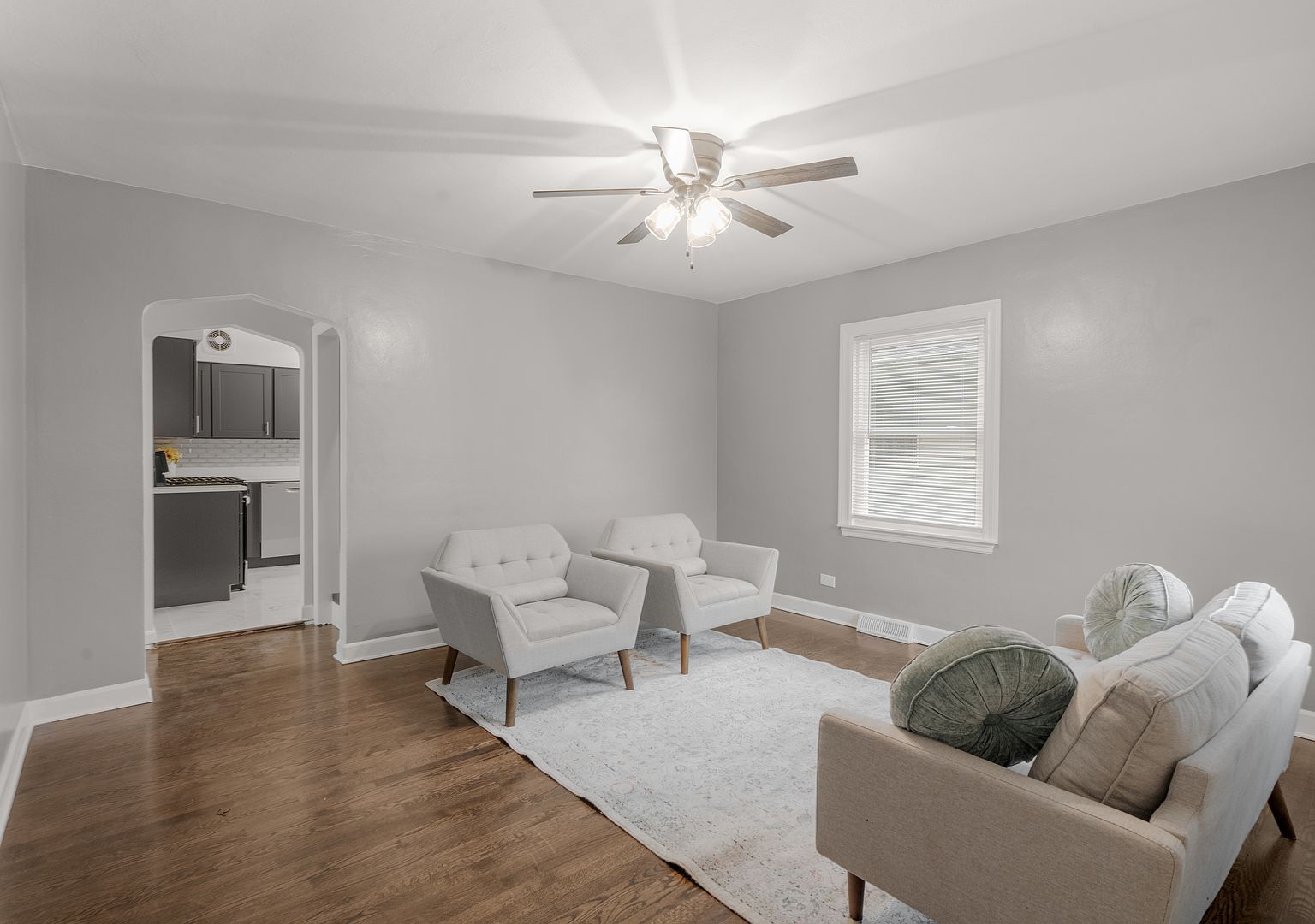 125 Warren St Calumet City, IL 60409 - Thumbnail 3