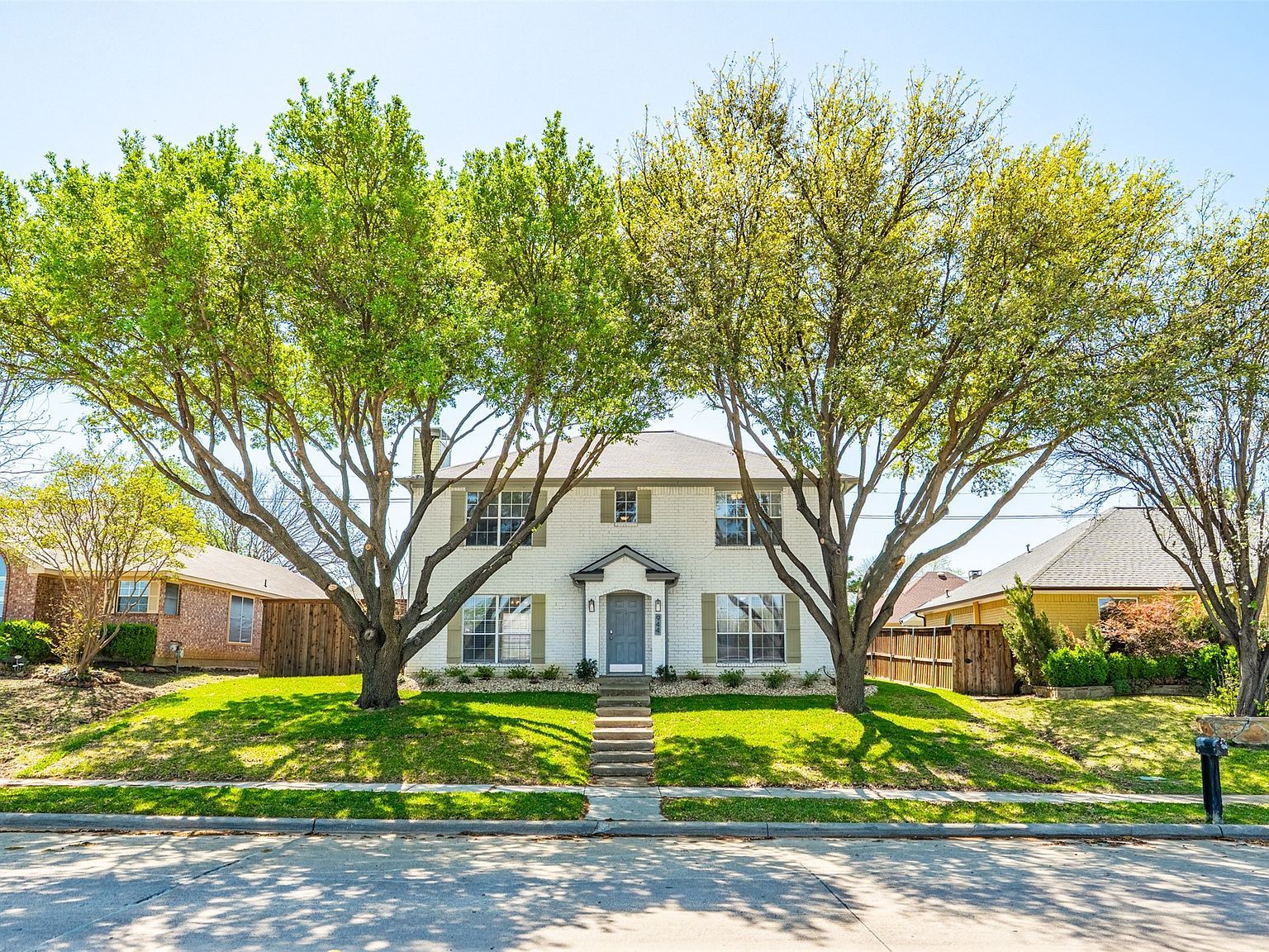 944 Valley View Dr Lewisville, TX 75067 - Thumbnail 3