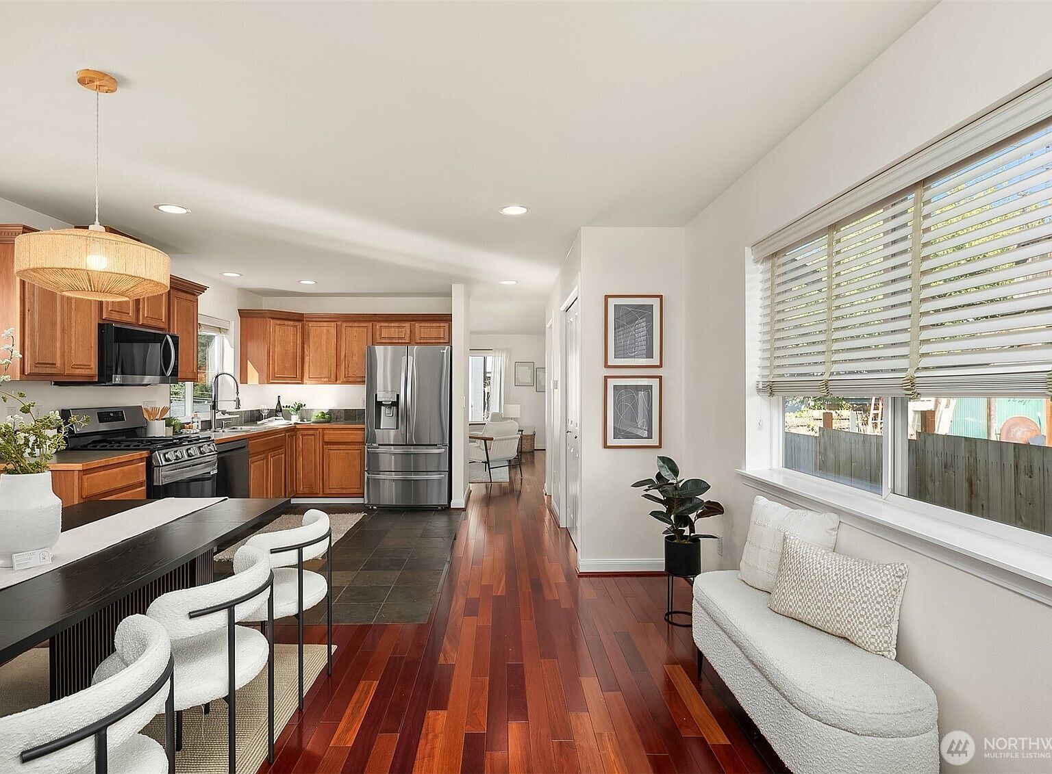 3932 S Lucile St Seattle, WA 98118 - Thumbnail 3