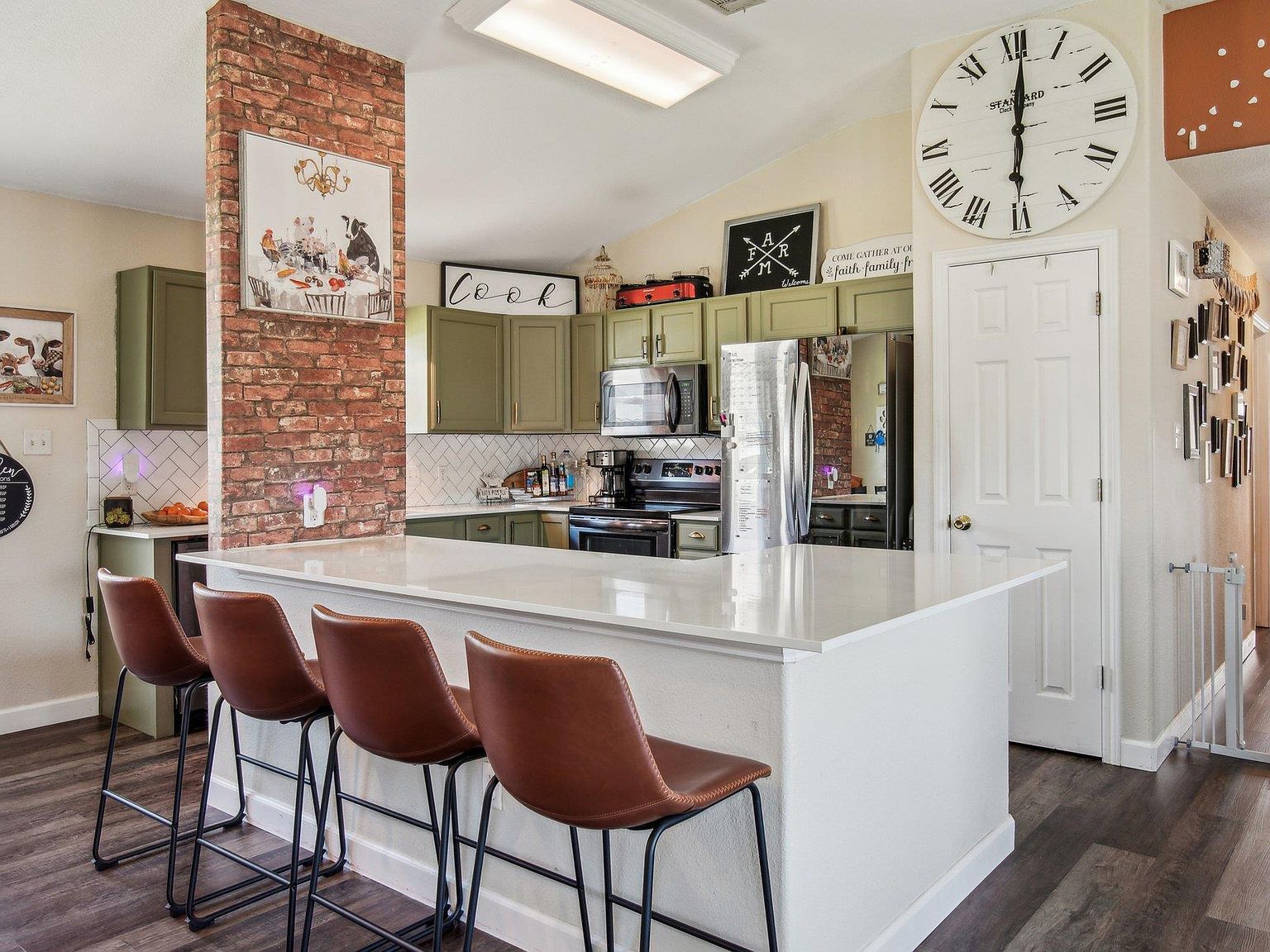 107 Hawea Ln Bastrop, TX 78602 - Thumbnail 3