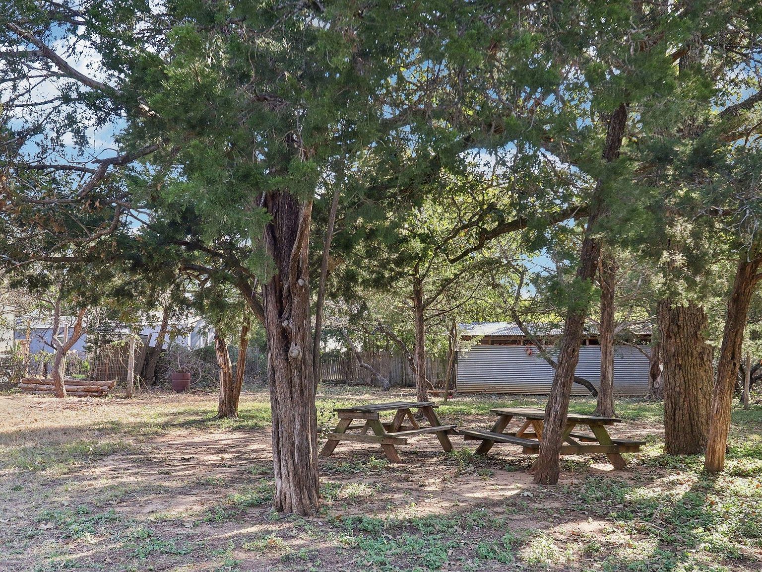 385 Alta Vista Dr Bastrop, TX 78602 - Thumbnail 3