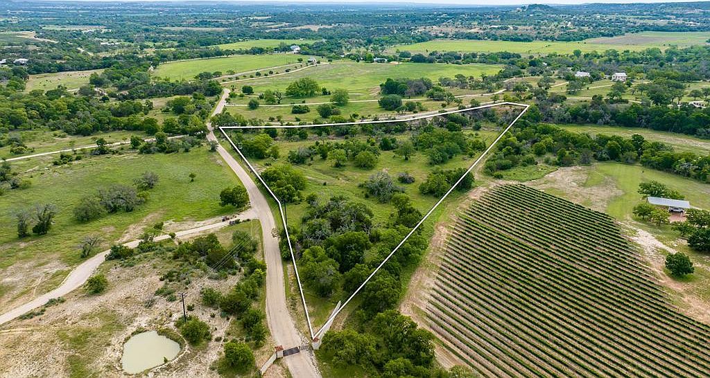 0 Pfiester Rd Fredericksburg, TX 78624 - Thumbnail 3