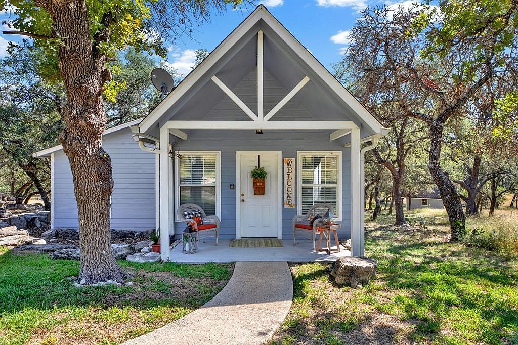 3408 Grape Creek Rd Fredericksburg, TX 78624 - Thumbnail 3