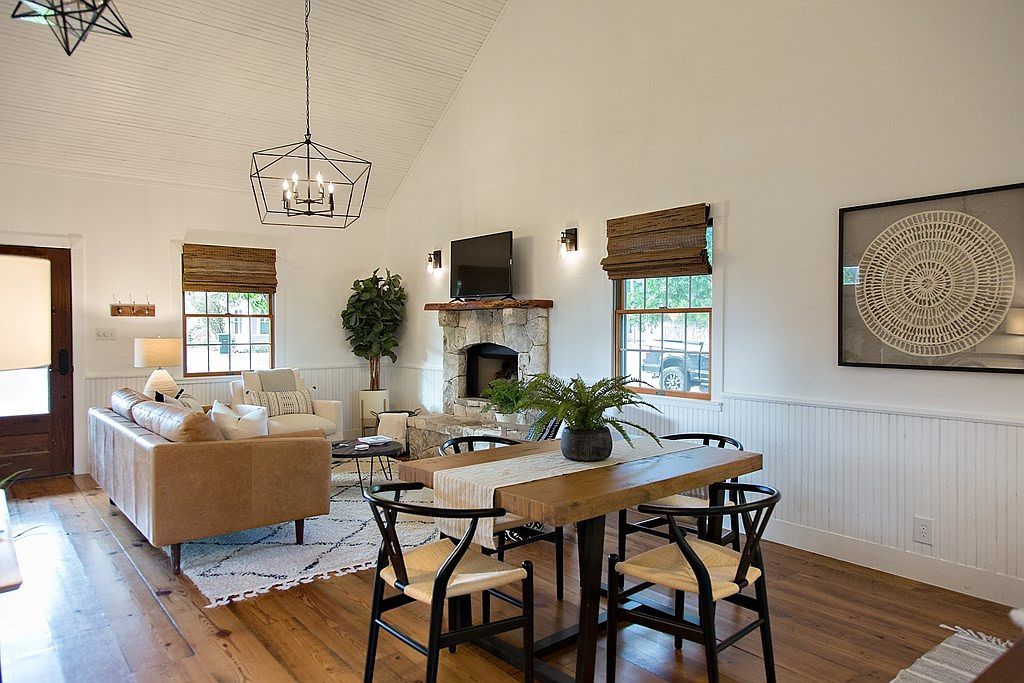 204 S Elk St Fredericksburg, TX 78624 - Thumbnail 3