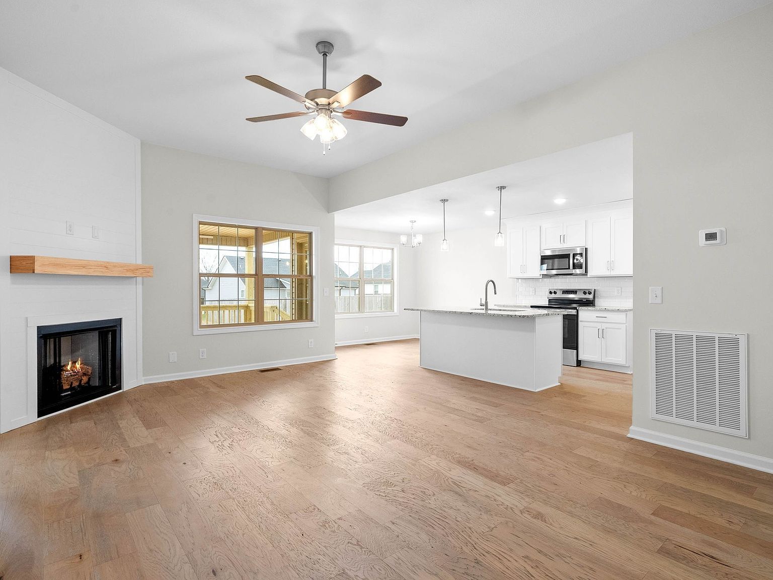 1594 Fredrick Dr LOT 604 Clarksville, TN 37042 - Thumbnail 3