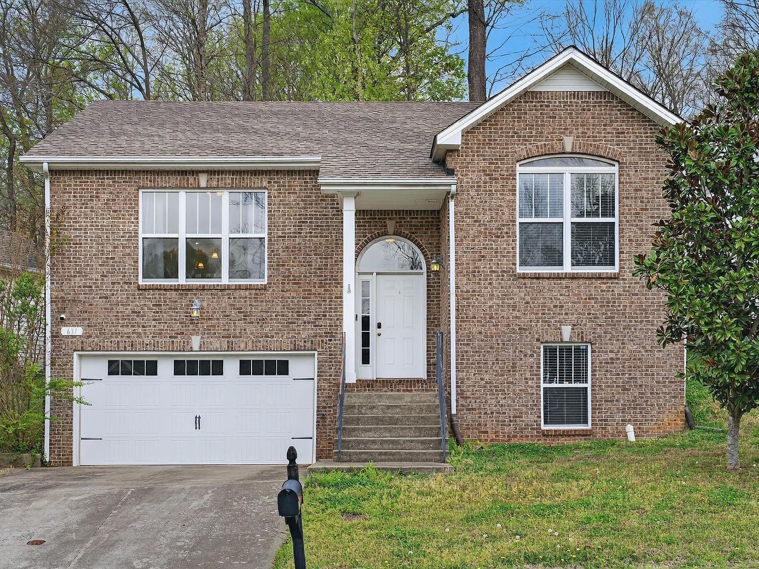 631 Hidden Valley Dr Clarksville, TN 37040 - Thumbnail 3