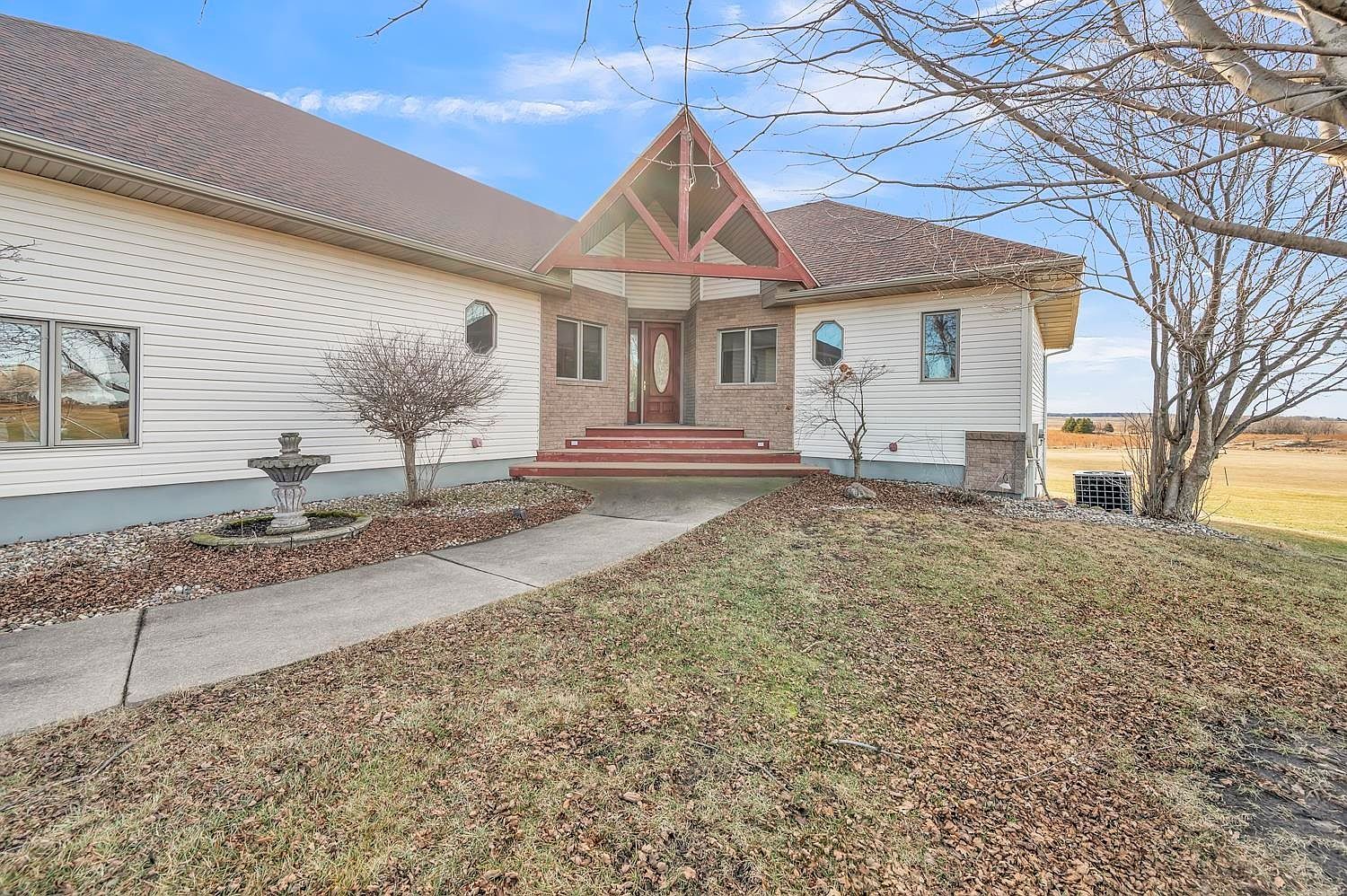 2117 212th St West Okoboji, IA 51351 - Thumbnail 3