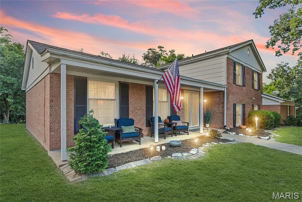 5200 Little Creek Ln Godfrey, IL 62035 - Thumbnail 3