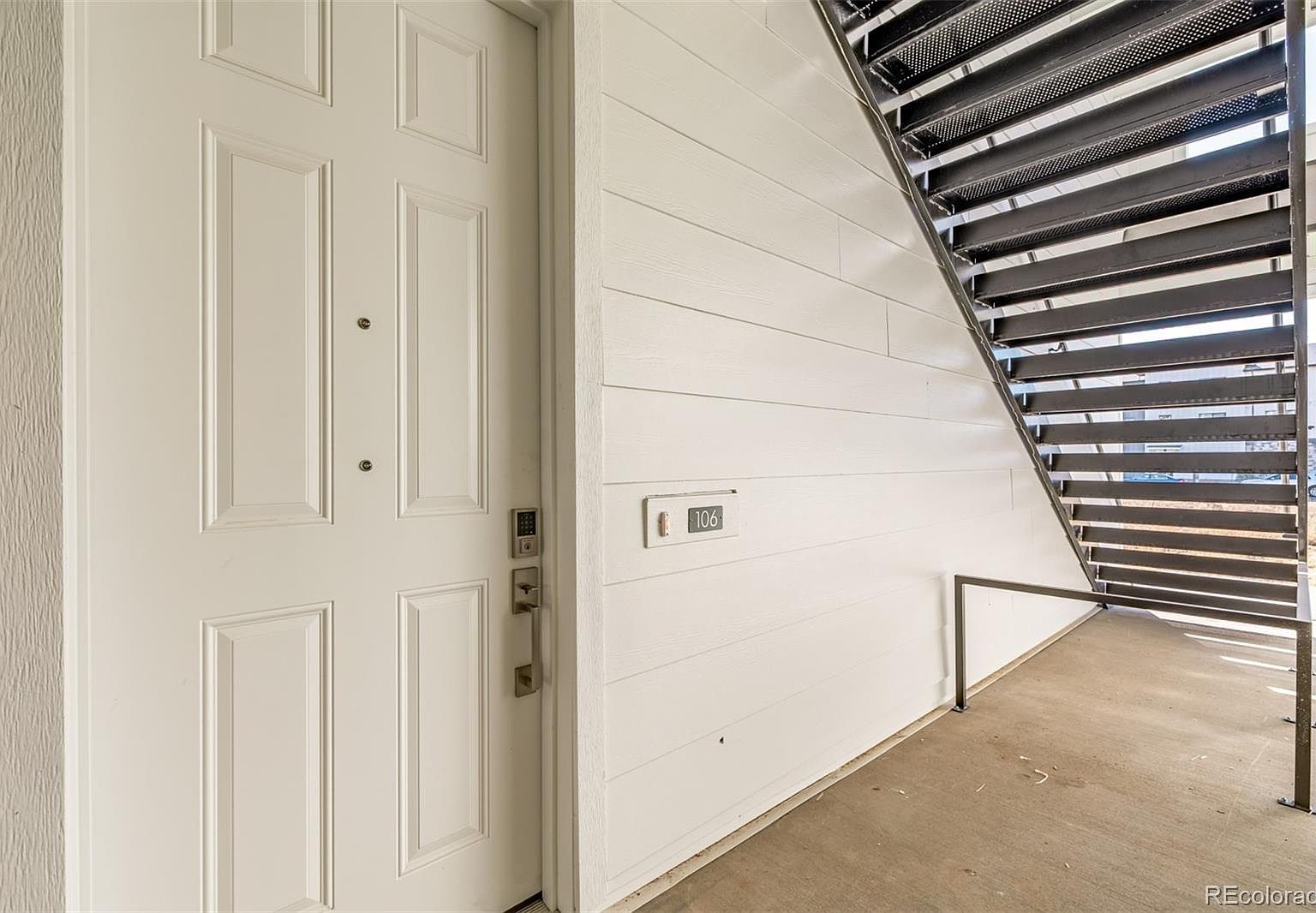 6153 N Ceylon St Building 3-106 Denver, CO 80249 - Thumbnail 3