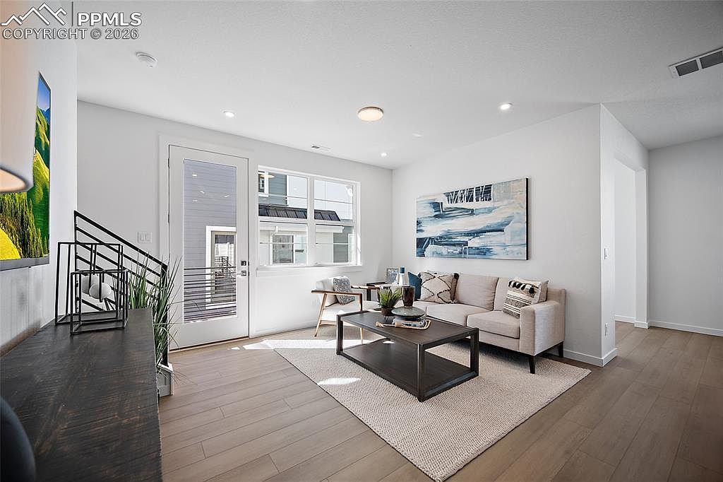 10524 Helenite Point Colorado Springs, CO 80908 - Thumbnail 3