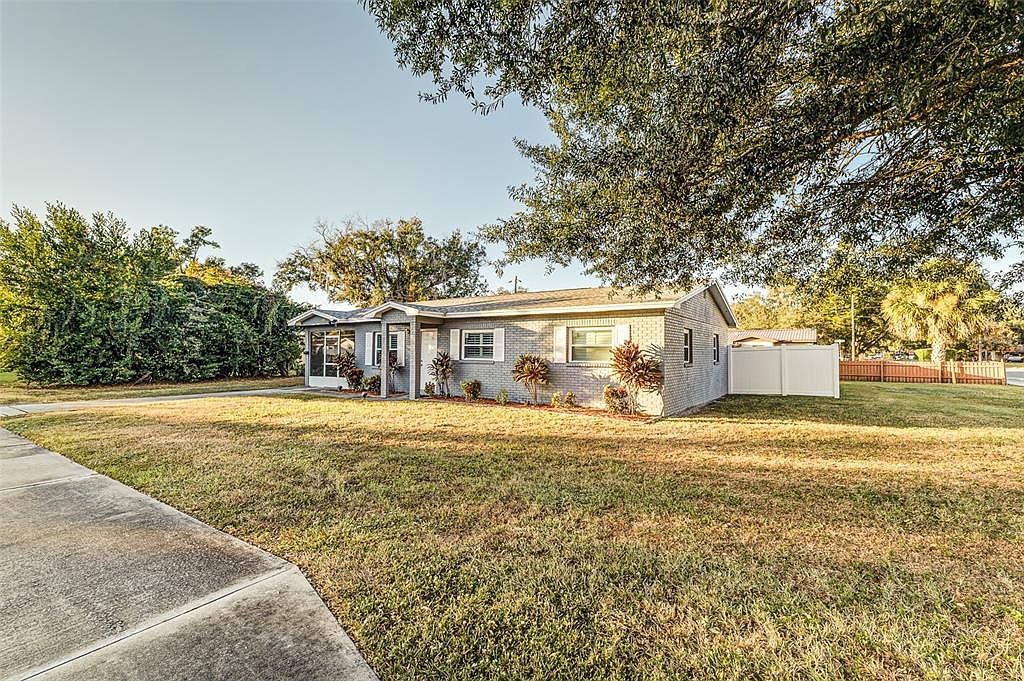 1526 E Edgewood Dr Lakeland, FL 33803 - Thumbnail 3