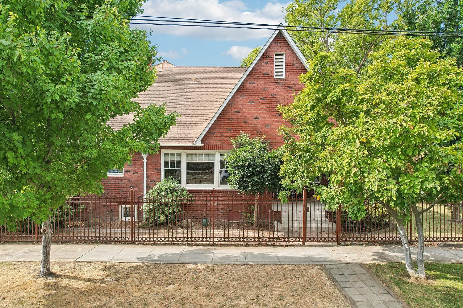 2200 2nd Ave Sacramento, CA 95818 - Thumbnail 3