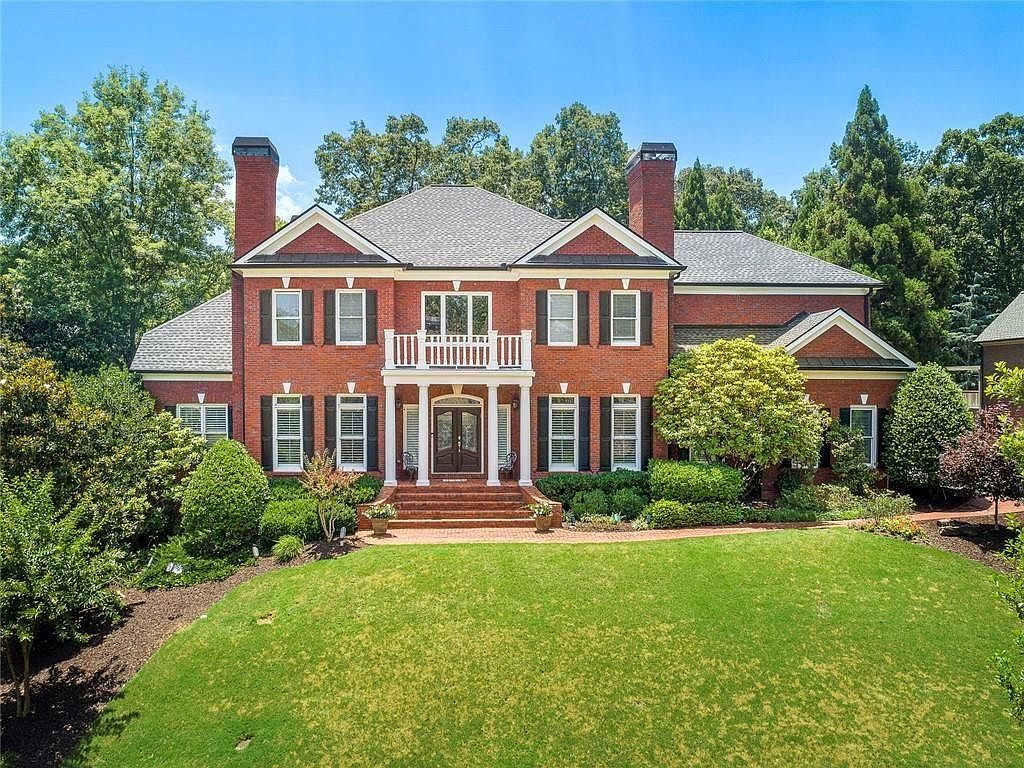 225 Farmbrooke Ct Sandy Springs, GA 30350 - Thumbnail 3