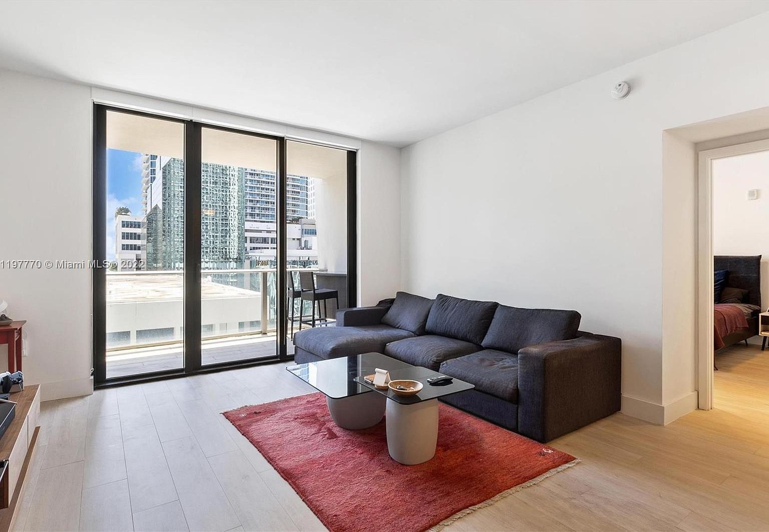 1010 Brickell Ave UNIT 1404 Miami, FL 33131 - Thumbnail 3