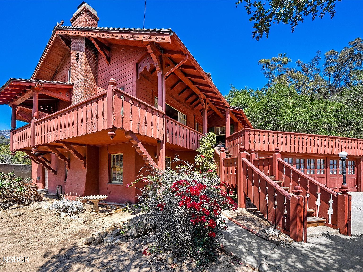 1060 Tremonto Rd Santa Barbara, CA 93103 - Thumbnail 3