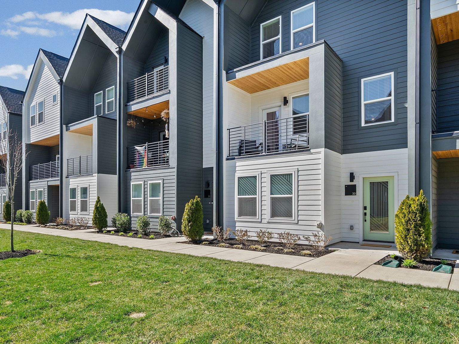 550 Markham St Unit 33 Nashville, TN 37214 - Thumbnail 3