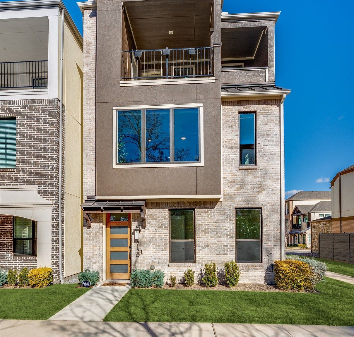 8120 Hastings Dr Dallas, TX 75231 - Thumbnail 3