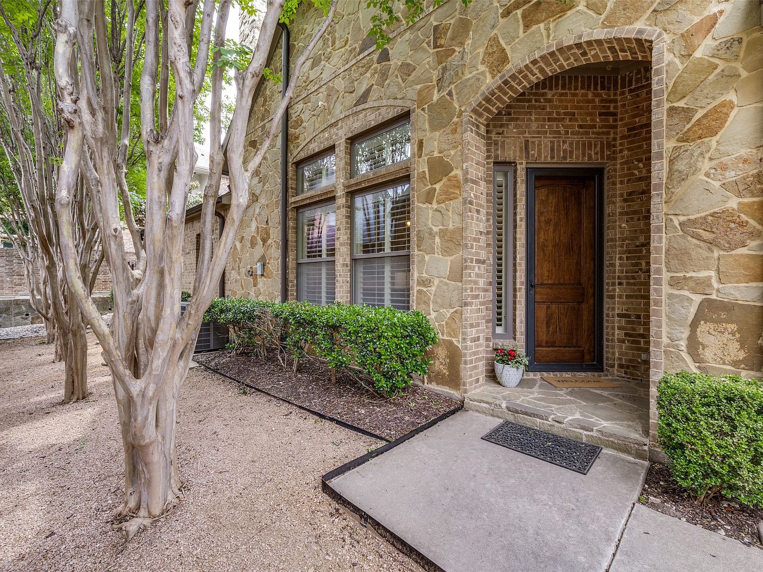 4280 Haskell Dr Carrollton, TX 75010 - Thumbnail 3