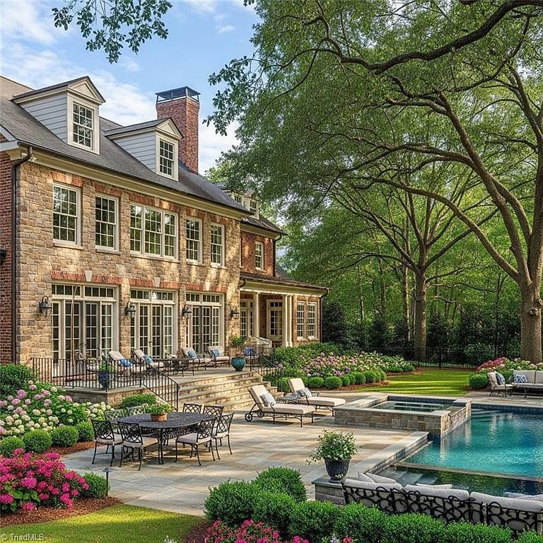 5475 Yanceyville Rd Browns Summit, NC 27214 - Thumbnail 3